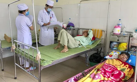 Bệnh nhân sốt xuất huyết tăng đột biến sau lũ